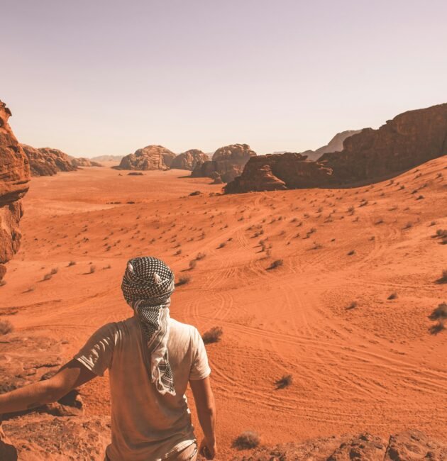 Tourists staying safe while traveling during a heat advisory in a hot destination